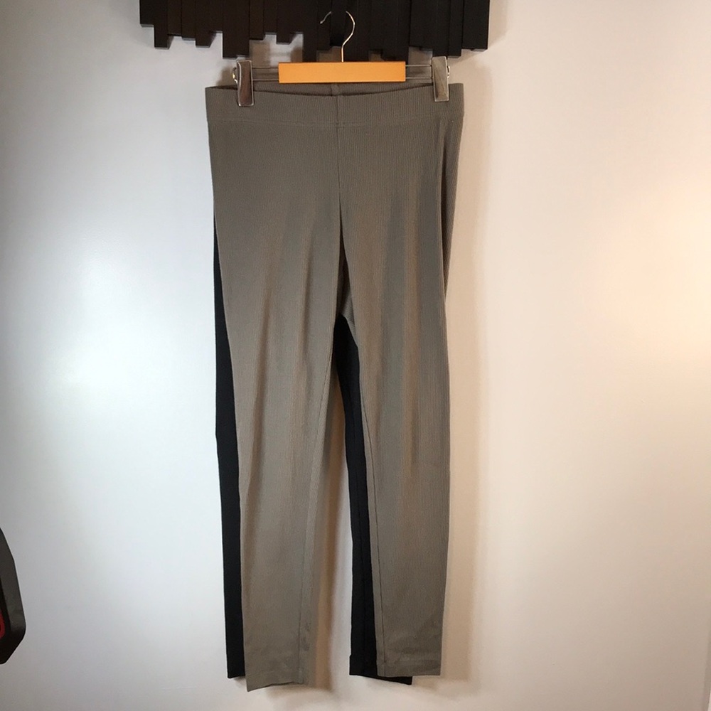 Two Pairs of Leggings in Black and Tan, Size Medium